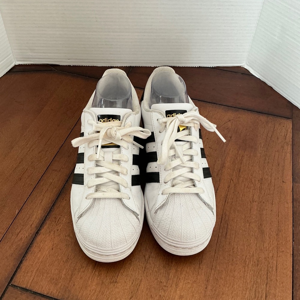 Adidas Superstar Cloud White Core Black Shell Toe Sneakers EG4958 Womens 7.5 - Picture 2 of 8